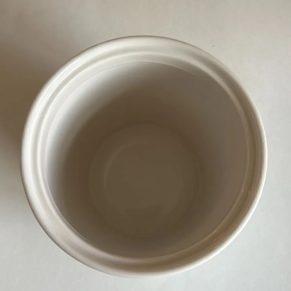 Starbucks 2004 At Home Collection Raised Line Pattern Ivory Canister